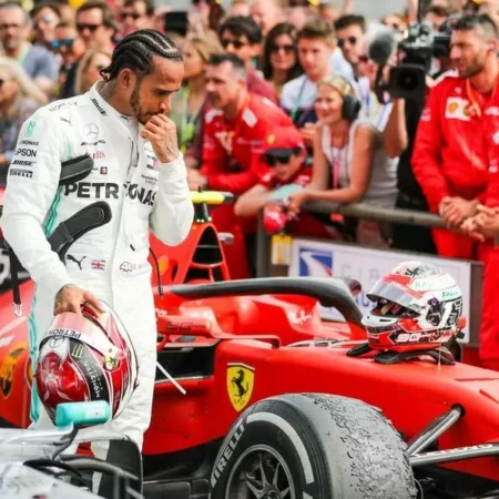 Хэмилтон готовится к дебюту в Ferrari после презентации новой машины