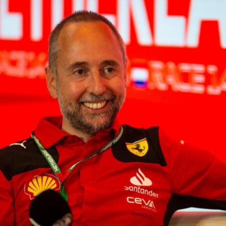 Ferrari добилась отсрочки начала работы Энрико Кардиле в Aston Martin