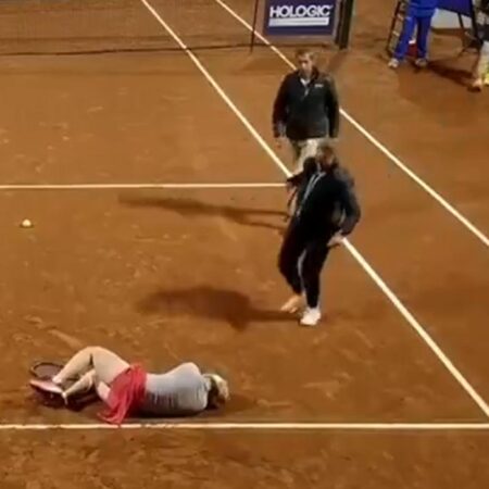 Теннисистка Франческа Джонс потеряла сознание во время матча в Боготе