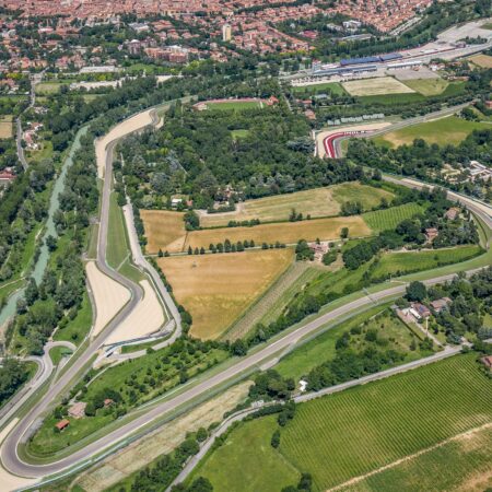 Гран-при Эмилии-Романьи 2025: Полное расписание, прогноз погоды и особенности трассы Имола