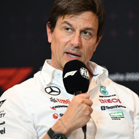 Тото Вольфф: «Не сомневаюсь, что магия Льюиса Хэмилтона все еще с ним»