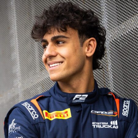 17-летнему протеже Red Bull Арвиду Линдбладу выдана суперлицензия Формулы-1 по специальному разрешению