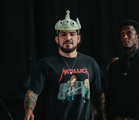 Возвращение Диллона Дэниса в MMA: Соперник Уоррена Спенсера демонстрирует уязвимость в партере