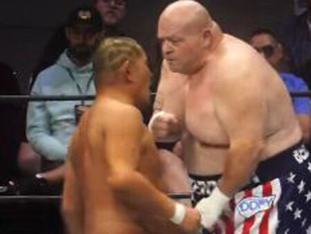 Баттербин нокаутировал рестлера за 29 секунд после отмены боя с легендой UFC