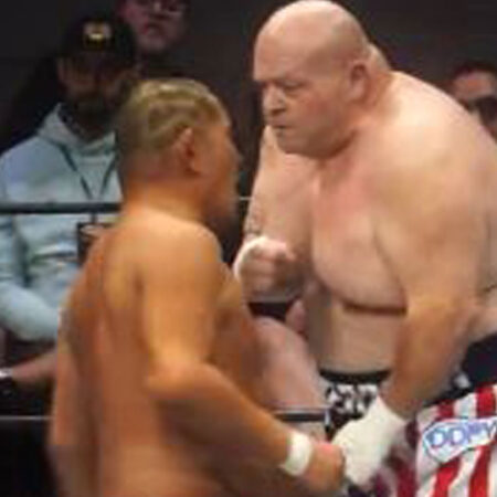 Баттербин нокаутировал рестлера за 29 секунд после отмены боя с легендой UFC