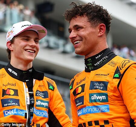 Захватывающая битва за титул Формулы-1: Норрис, Пиастри, Ферстаппен идут к драматическому финалу