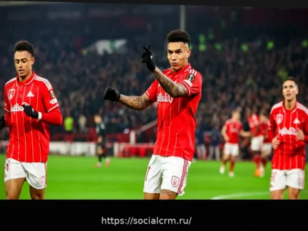 Ноттингем-Мидтьюлланд: Ничья к перерыву для англичан