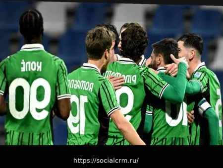 Сассуоло уничтожает Комо в контратаке: магия Вольпато запускает Гроссо, Фабрегас резко тормозит